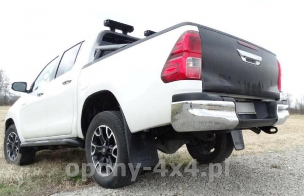HILUX REAR RECOVERY POINTS Revo 2016 (2)
